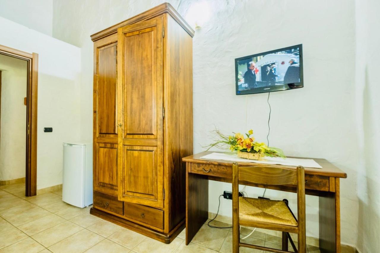 Agriturismo Il Paradiso イグレージアス エクステリア 写真
