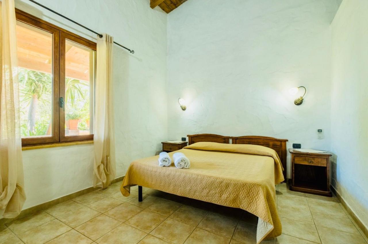 Agriturismo Il Paradiso イグレージアス エクステリア 写真
