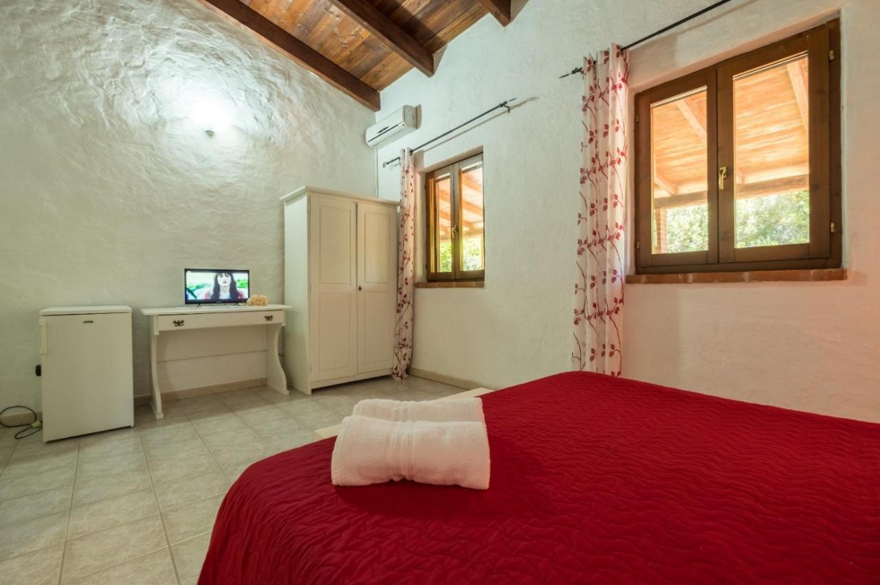 Agriturismo Il Paradiso イグレージアス エクステリア 写真