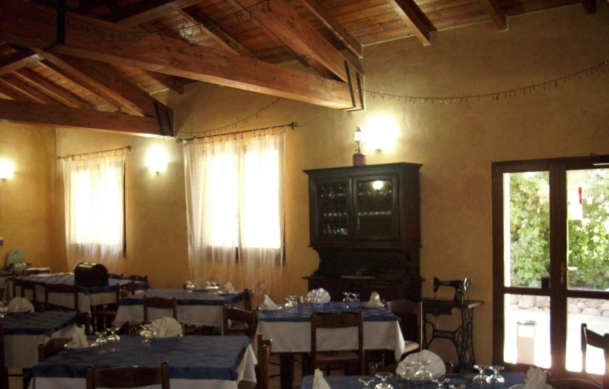 Agriturismo Il Paradiso イグレージアス エクステリア 写真
