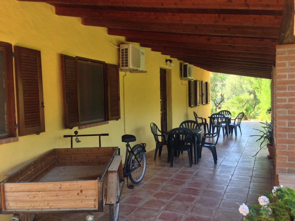 Agriturismo Il Paradiso イグレージアス エクステリア 写真